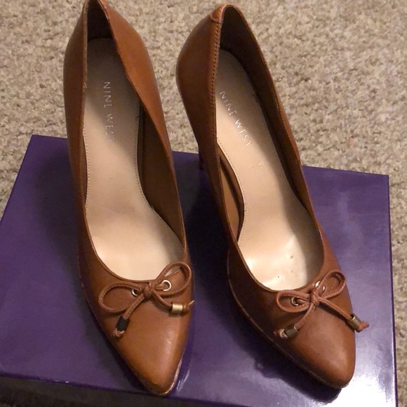 Nine West - Picture 4 of 4